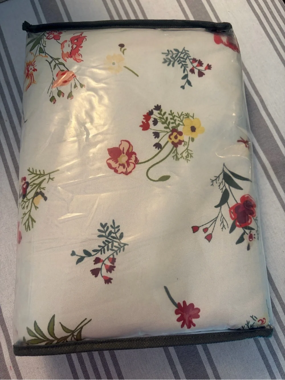 Floral Cotton Duvet Cover - White with Red & Yellow Flowers